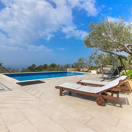 House Arija Makarska