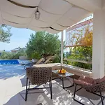 House Arija Дом отдыха