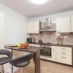 House Arija * Макарска