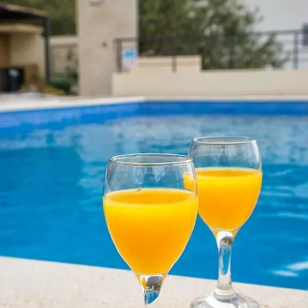 Дом отдыха House Arija *