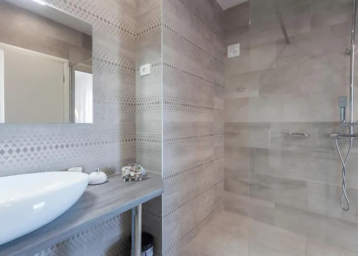 House Arija בית נופש מאקרסקה